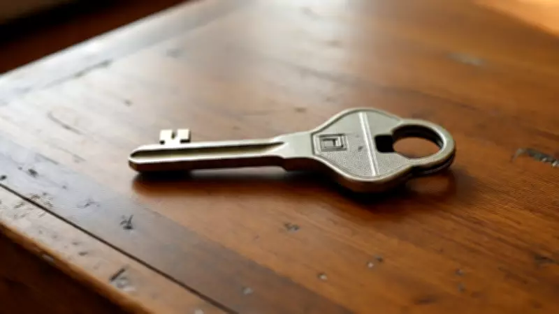 Burglary in Erode: 80 Sovereigns of Gold Stolen Using Hidden House Key