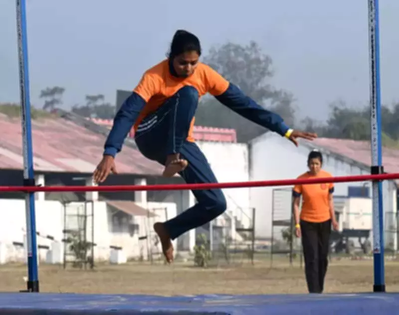 Central Command Chief Reviews Women Military Police Agniveer Rally in Lucknow