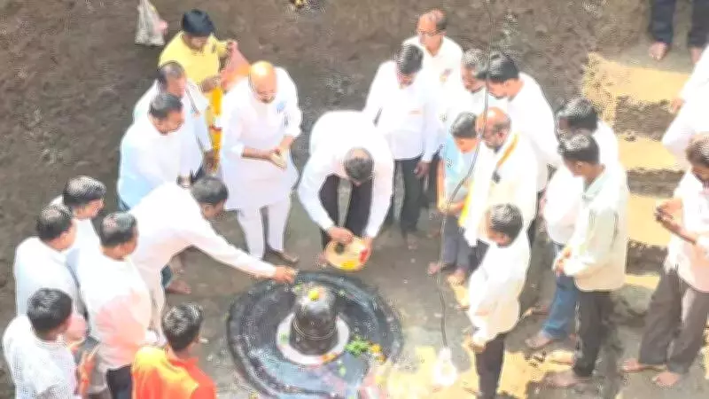Centuries-Old Mahashivratri Tradition: Swayambhu Shivling Emerges in Akola