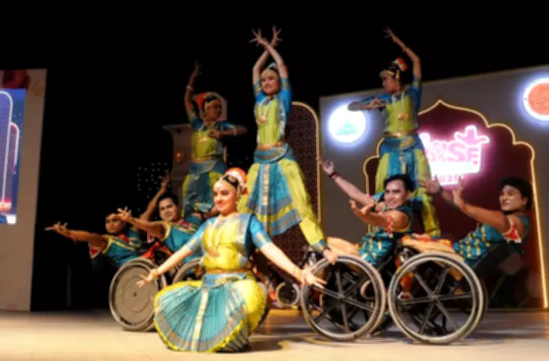 Chandigarh Governor Inaugurates Rose Festival, Announces Rs 10 Lakh Prize