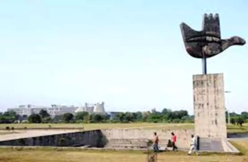 Chandigarh Panel Inspects Sites for Proposed Mazdoor Bhawan Construction