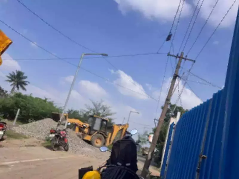 Chennai Lake Conservationists Shocked as Road Work Begins on Encroached Land