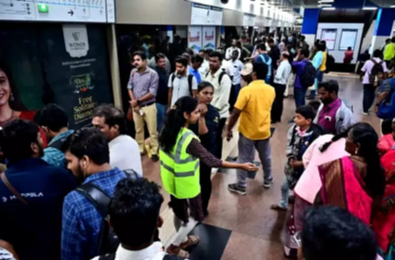 Chennai Metro's Student Volunteers Transform Commuter Chaos into Orderly Queues
