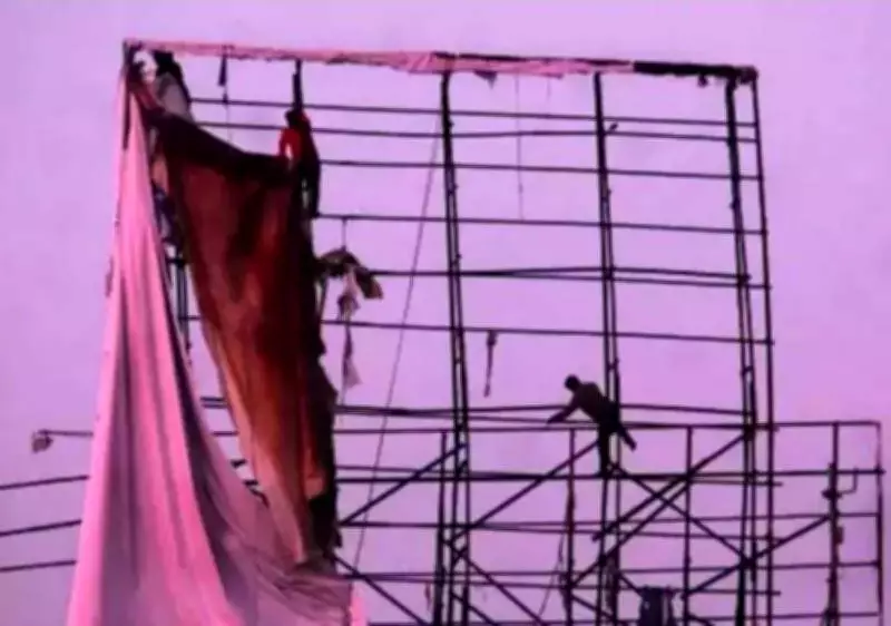 Chhatrapati Sambhajinagar Civic Body Issues 24-Hour Ultimatum on Illegal Hoardings