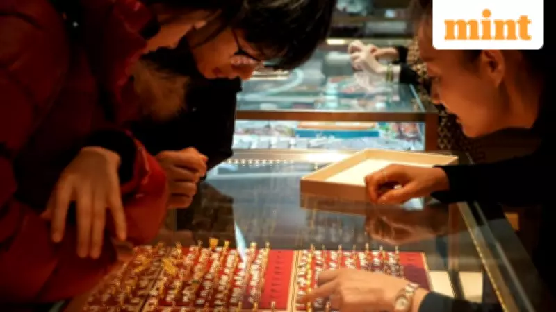 Chinese 'Auntie' Investors Fuel Global Gold and Silver Frenzy Amid Economic Fears