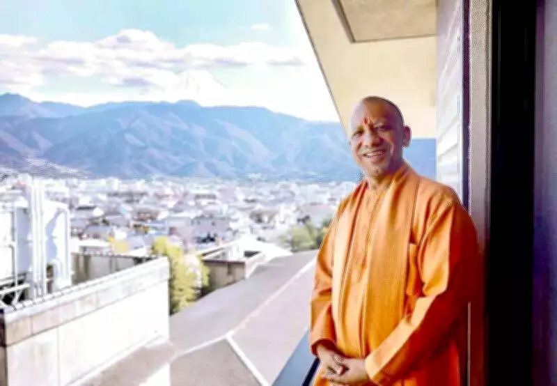 CM Yogi Adityanath Highlights UP's Growth, Green Hydrogen Pact in Japan Roadshow