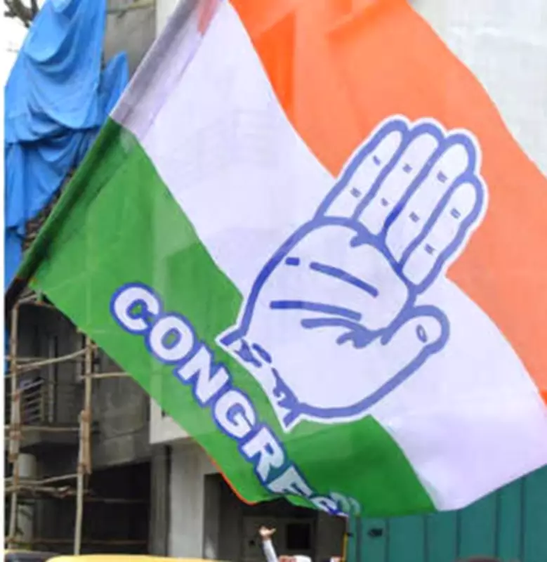 Congress Accuses BJP of Symbolic Gestures, Fails to Atone for Farmer Sins