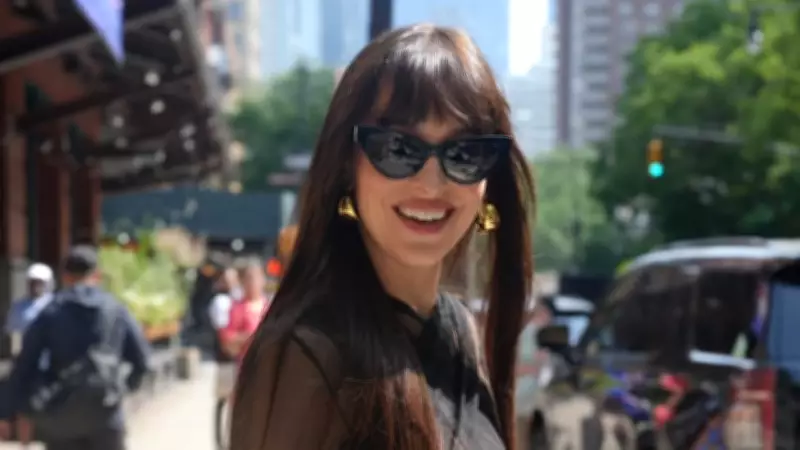 Dakota Johnson, Saoirse Ronan Lead Adaptation of Audrey Niffenegger's Gothic Novella