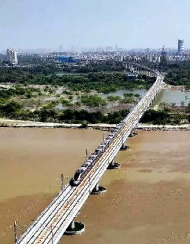 Delhi-Ghaziabad-Meerut RRTS Sees Record Ridership Surpassing 1 Lakh on First Full Day