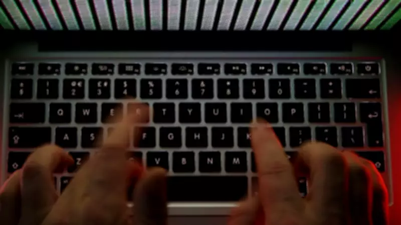 Delhi Government Officials Face Email Compliance Crisis