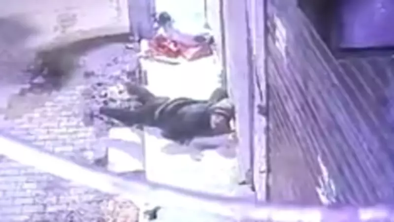 Delhi Man Dies After Collapsing on Road, Passerby Attempts Theft Instead of Helping