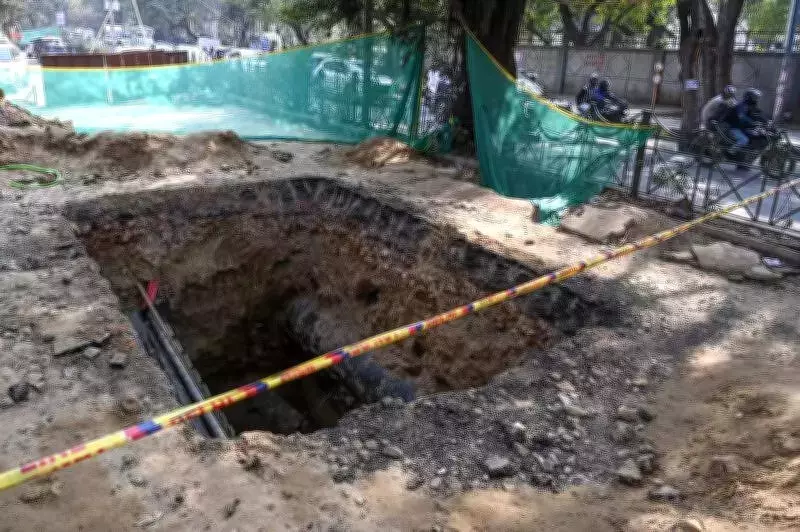 Delhi Police Grills Contractors Over DJB Pit Death, Family Demands Justice