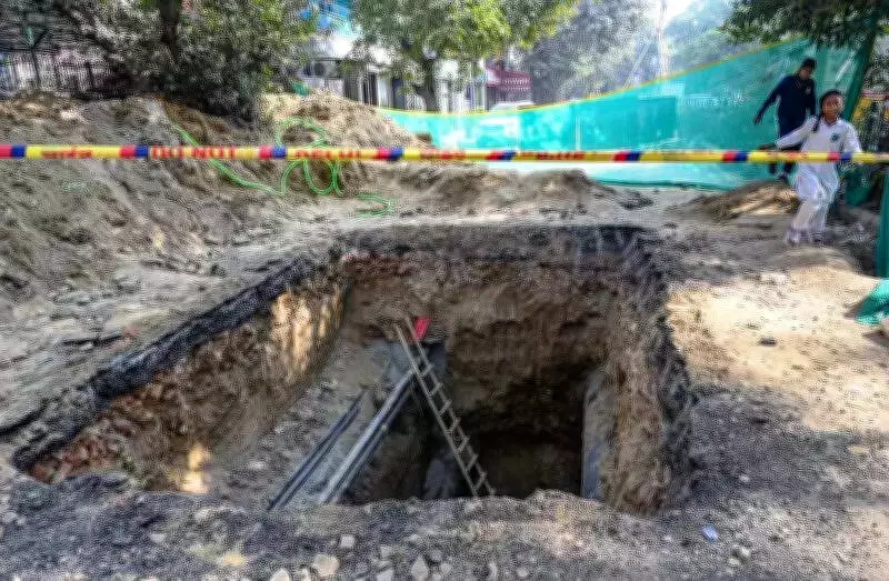 Delhi Police Probe Cover-Up in Janakpuri Pit Death, Arrests Made