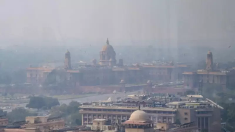 Delhi Records 11.8°C, Windy Saturday Forecast with Poor AQI