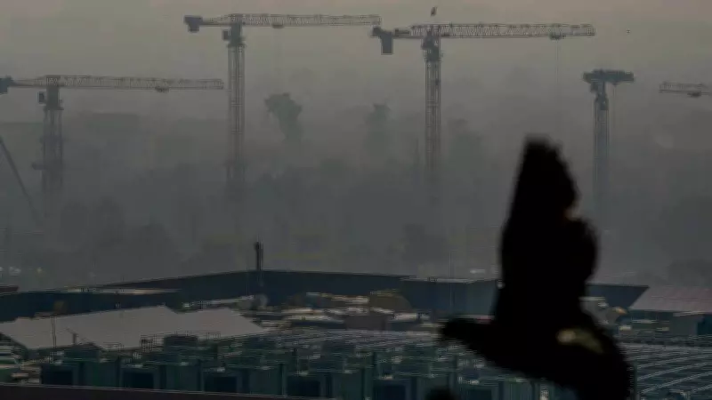 Delhi Records Early Warm Nights at 13.2°C, AQI Drops to 'Very Poor'