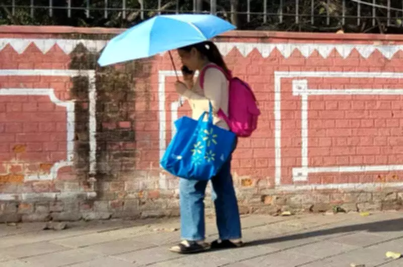 Delhi Records Hottest and Most Polluted February in Three Years