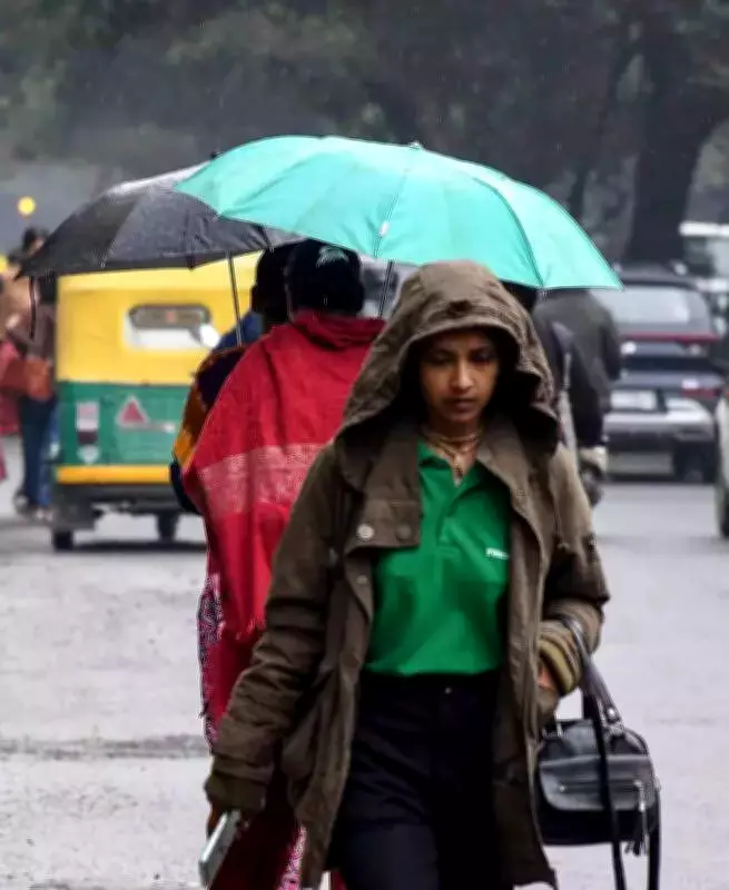 Delhi's Air Quality Improves as Light Rain and Winds Prompt GRAP Stage-II Revocation