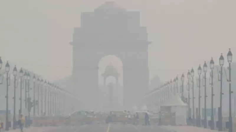 Delhi's Air Quality Stays in 'Poor' Zone with AQI at 225