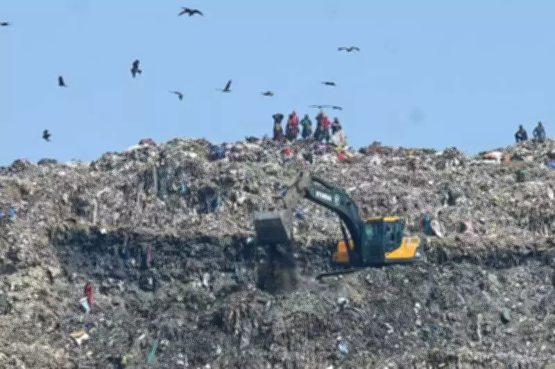 Delhi's Waste Management Boost: Four New Processing Facilities to Launch Next Month