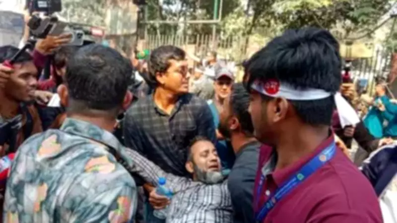 Dhaka Erupts in Protests as Government Employees Demand Pay Scale Implementation