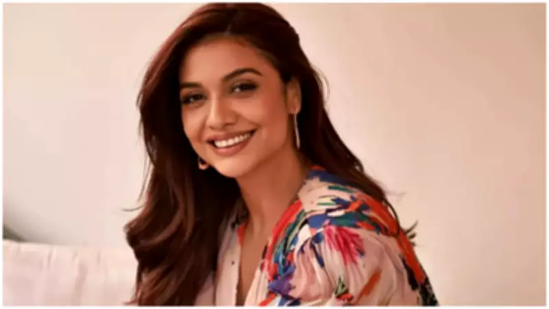Divya Agarwal's Team Slams Bhavya Singh's 'Gold Digger' & Marriage Claims on The 50