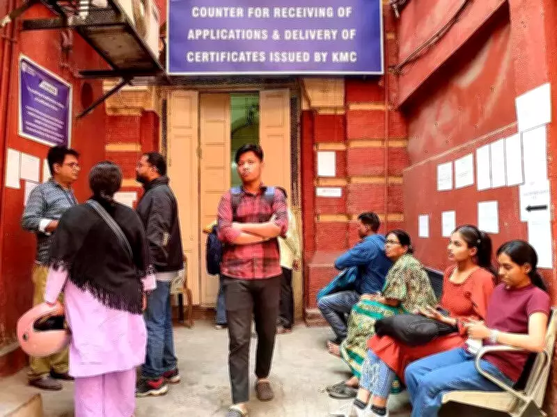 Domicile Certificate Confusion Persists for Kolkata Voters Despite EC Clarification