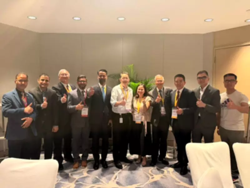 Dr. Himanshu Gupta Clinches Top Award at Singapore Live Conference