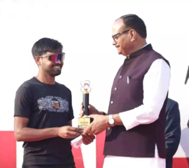 Eldeco Times Half Marathon: Rajneesh Kumar, Saurabh Baluni Clinch Gold in Lucknow