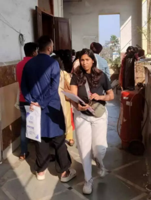 Election Commission Warns Bengal Officials on Voter Rolls and Foreigners