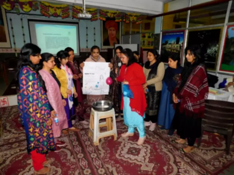 Elementary Science Seminar Empowers Teachers with Innovative Teaching Methods