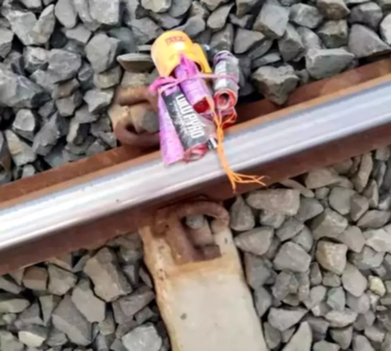 Ex-Army Jawan Arrested for Planting Explosives on Railway Tracks in Vadodara