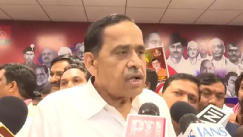 Ex-Minister Siddiqui Leads 15,000+ to Samajwadi Party Before 2027 UP Elections