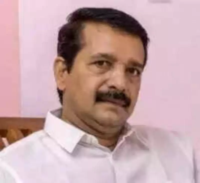 Former VS Achuthanandan Aide Suresh in Talks with Congress for Malampuzha Seat