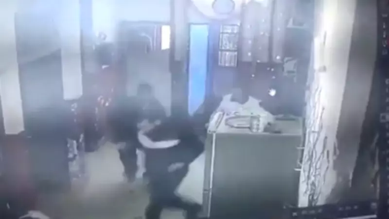 Gangster and Two Pakistani Nationals Escape Jammu Juvenile Home, Injuring Police