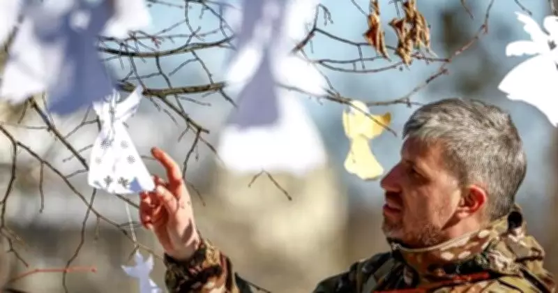 Global Photo Roundup: Ramadan Prayers, Zoo Animals, and Racing Tests