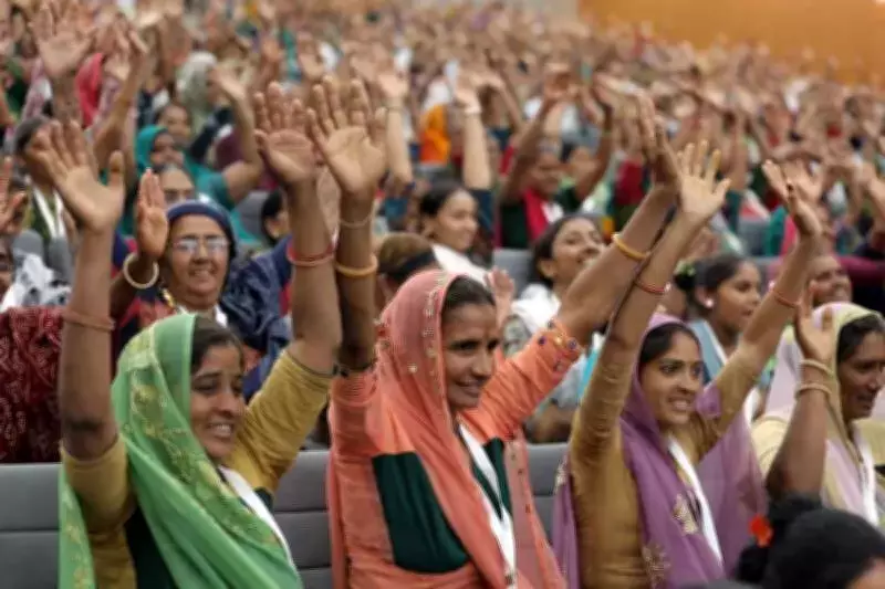 Gujarat CM Launches Amul AI with Sarlaben Assistant to Empower 36 Lakh Dairy Farmers