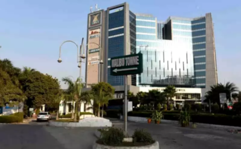 Gurgaon Residents Demand Reopening of Sealed Malibu Towne Country Club