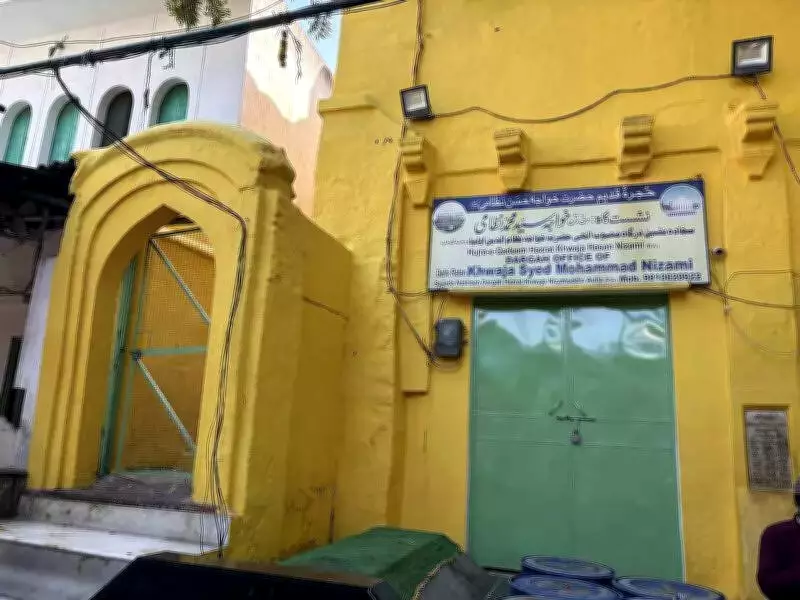 Head Custodian of Hazrat Nizamuddin Dargah Dies in Tragic House Fire