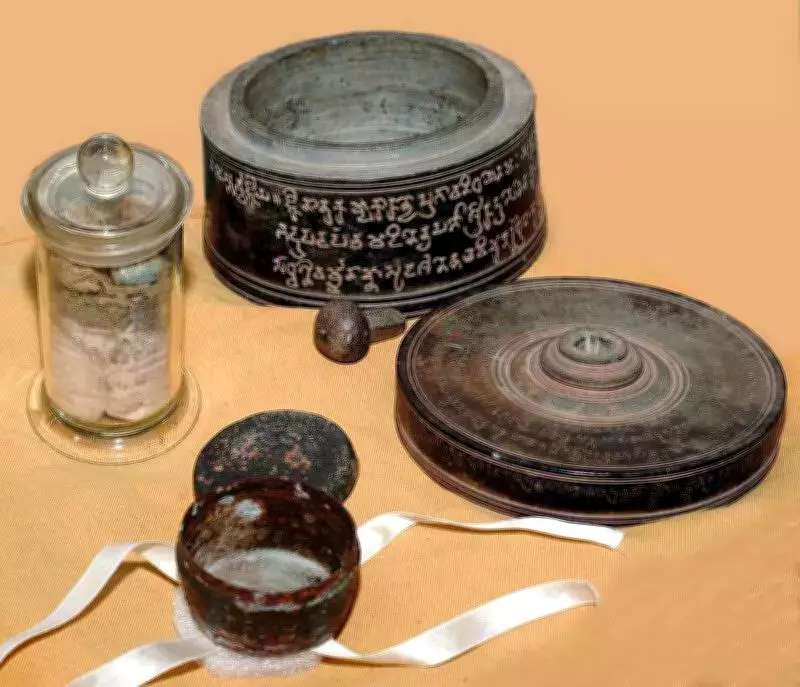 Historic Buddha Relics from Vadodara's MSU to Travel to Sri Lanka for First Time