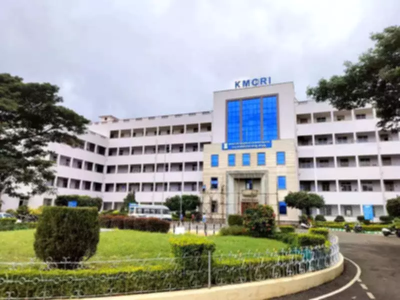 Hubballi's KMC-RI Sees Rising Cancer Patient Influx, Seeks New Linac Machine