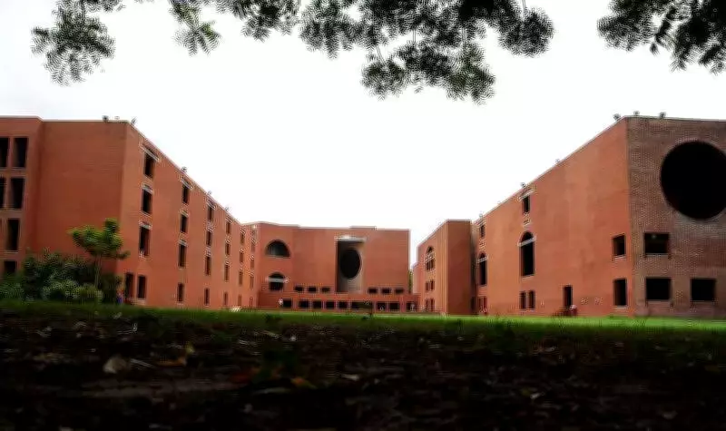 IIM Ahmedabad Concludes Final Placements with Strong Industry Demand