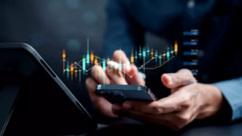 India's Forex Reserves Surge by $8.66 Billion to Record $725.72 Billion