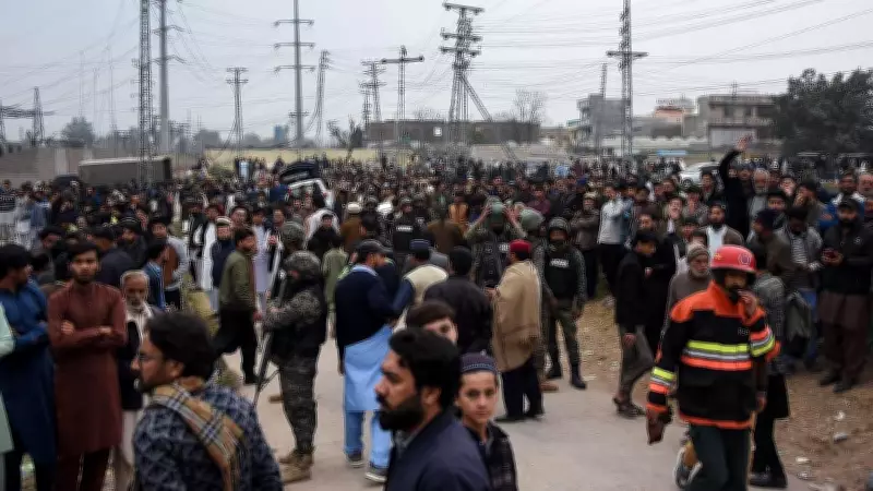 Islamic State Claims Responsibility for Deadly Mosque Bombing in Pakistan