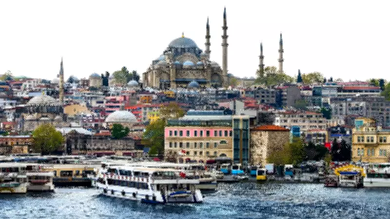 Istanbul: A Captivating Blend of East and West in Turkey