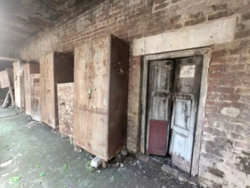 Jalandhar DEO Office: 36 Employees Working in Unsafe Building, Risking Safety