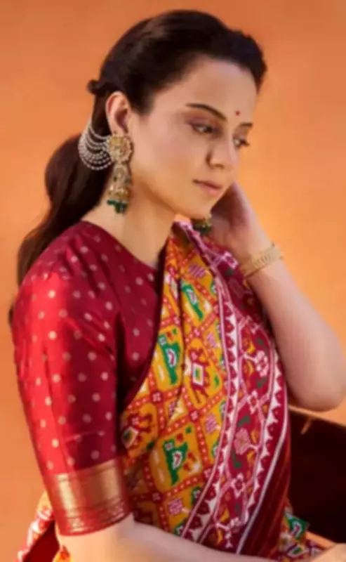 Kangana Ranaut Stuns in Patola Saree at Rising Bharat Summit 2026