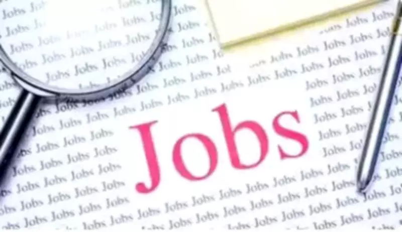 Kanpur Job Fair: 242 Girl Students Secure Positions with Rs 10,000-25,000 Salaries