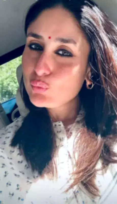 Kareena Kapoor Khan Pays Tribute to Sridevi with Bindi Selfie and 'Lamhe' Song