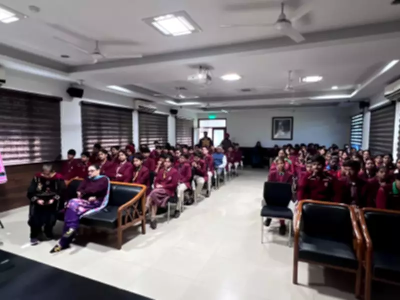 KB DAV School Students Engage in Pariksha Pe Charcha with PM Modi