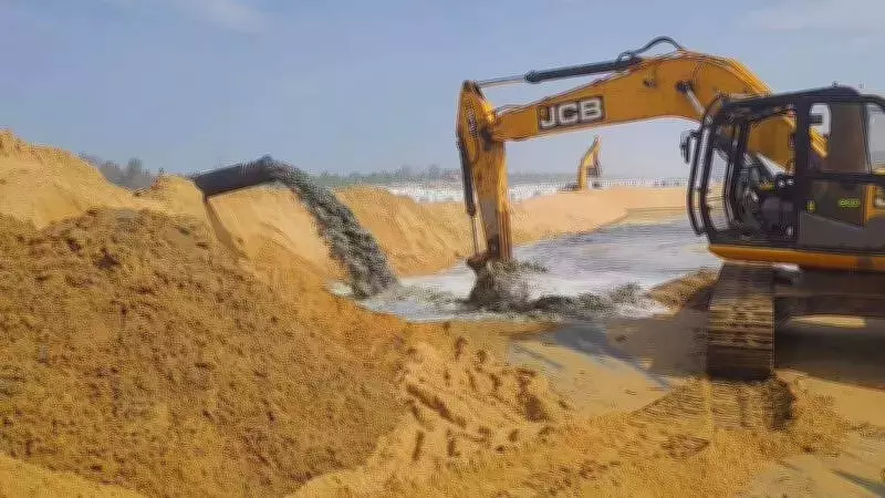 Kerala Fishermen Protest State Plan to Divert Dredged Sand to Highway Project